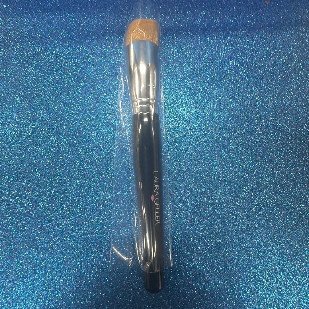 LAURA GELLER Angled Liquid Foundation Brush NEW